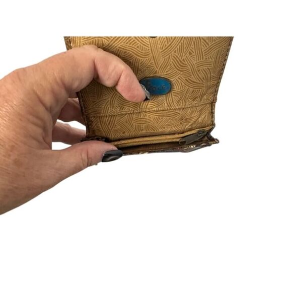 Sakroots Peace Keychain Wallet Change Purse - Picture 4 of 6